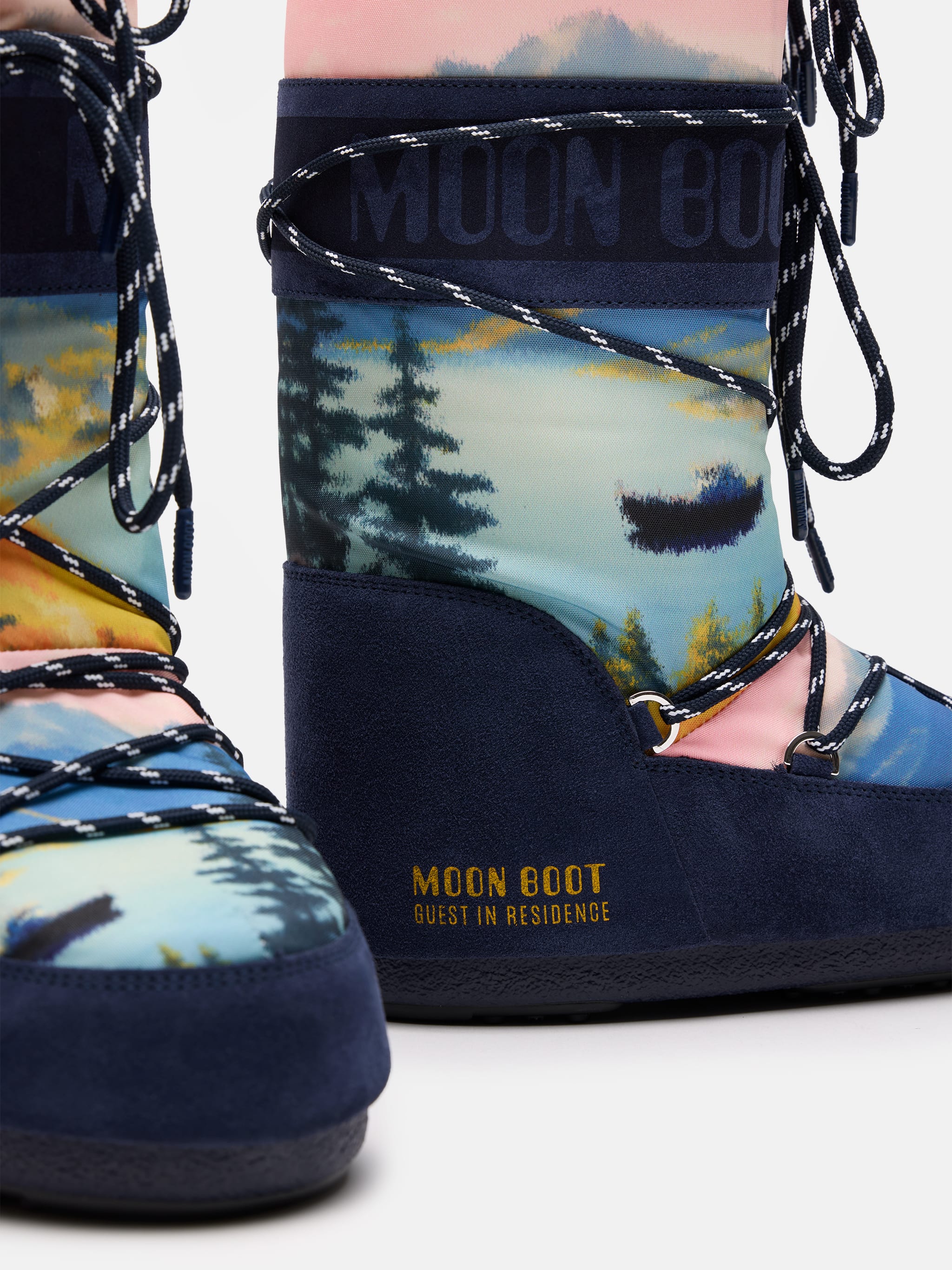 MOON BOOT X GUEST IN RESIDENCE ICON POSTCARD BOOTS NOTTURNO