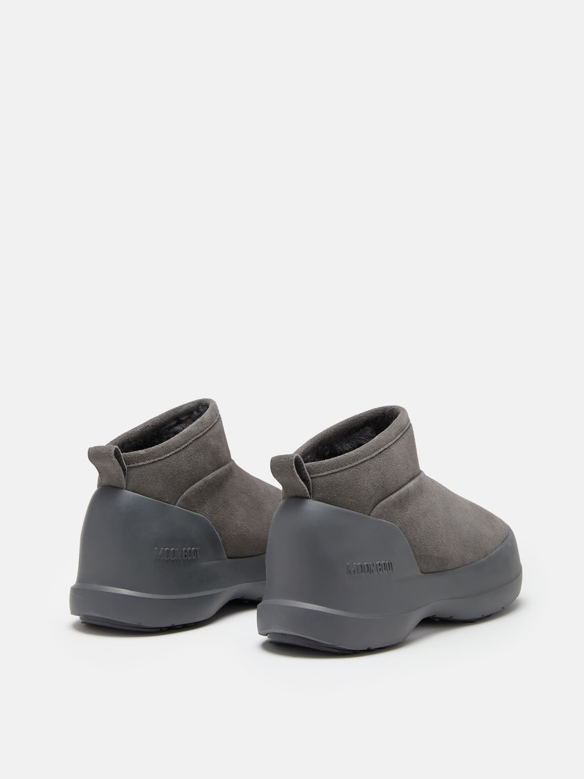 STIVALI BASSI IN SUEDE ANTRACITE MEZZALUNA