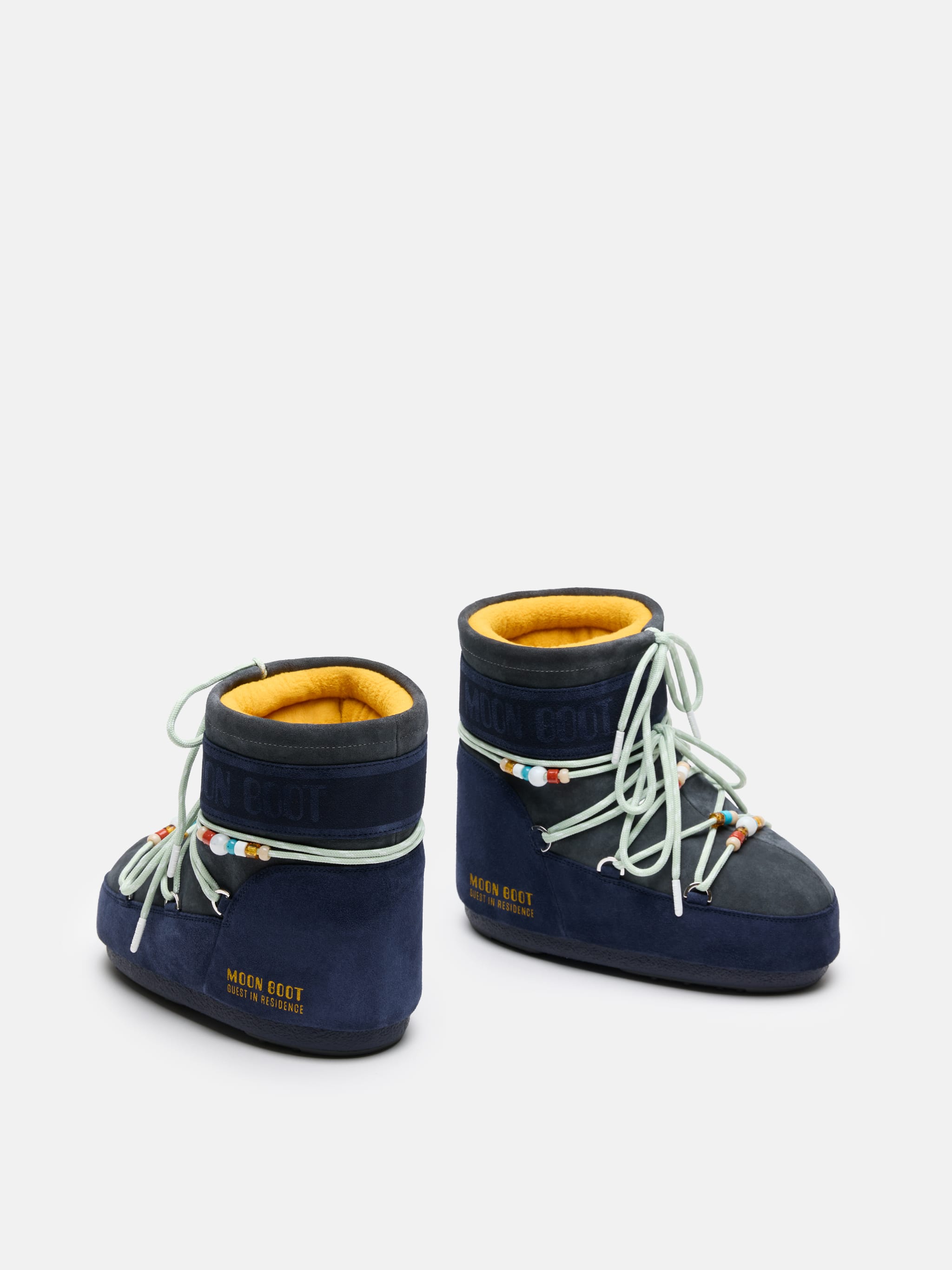 MOON BOOT X GUEST IN RESIDENCE ICON LOW NOTTE E GRIGIO CON DETTAGLI DI PERLE IN SUEDE