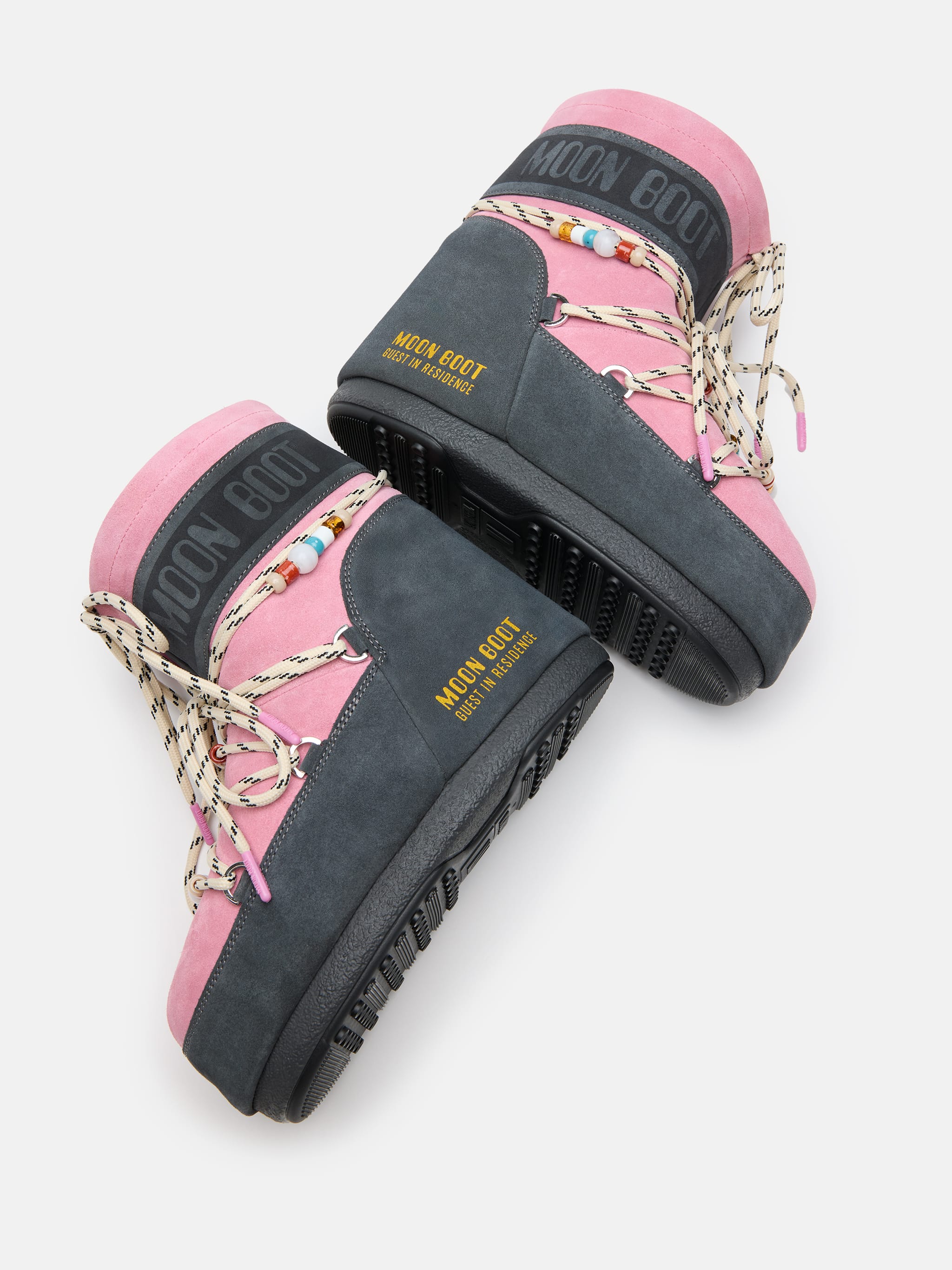MOON BOOT X GUEST IN RESIDENCE ICON LOW GRIGIO E ROSA CON DETTAGLI DI PERLE IN SUEDINE