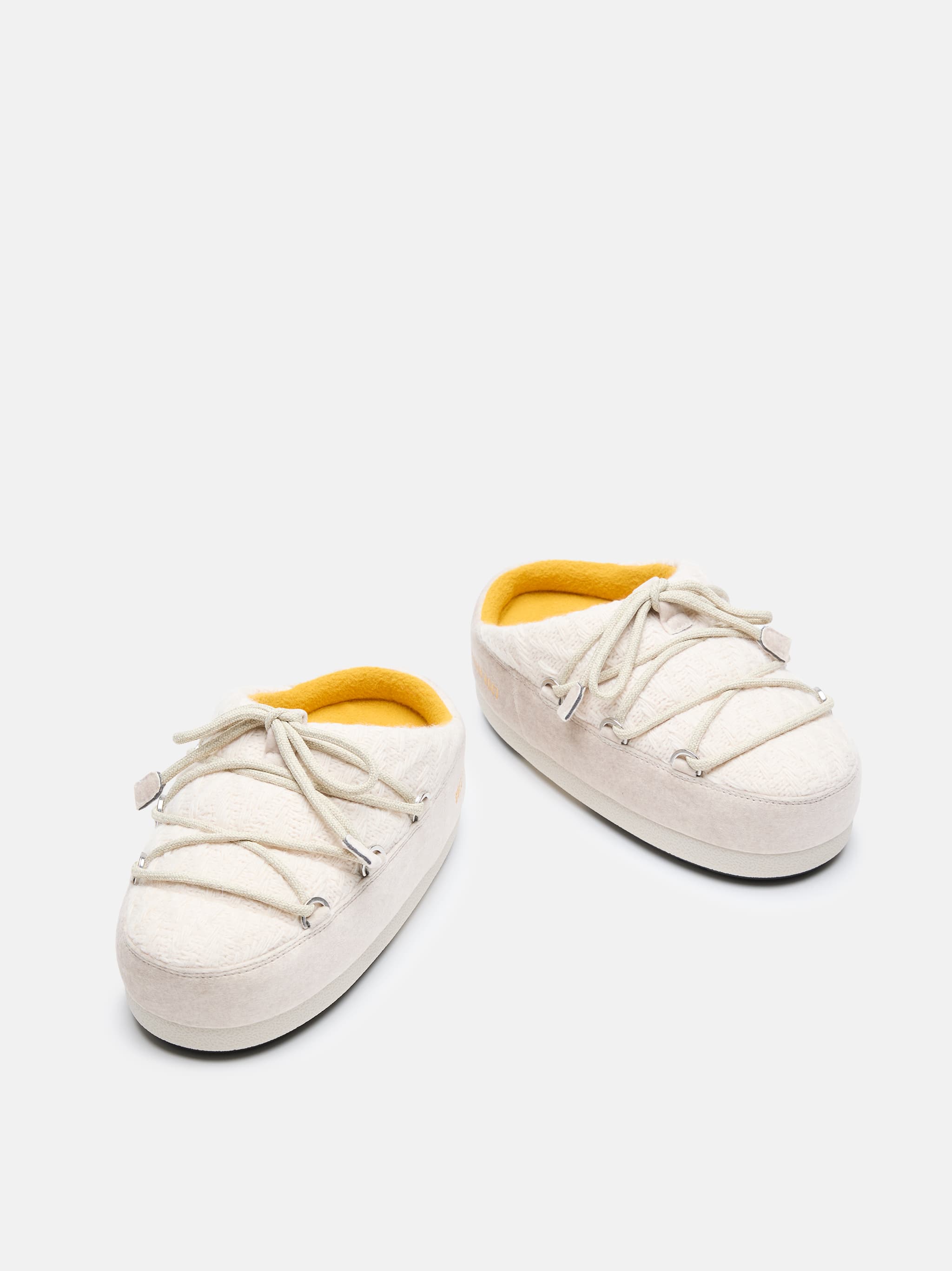MOON BOOT X GUEST IN RESIDENCE EVX MULES IN PELLE DI LANA BIANCA SABBIA
